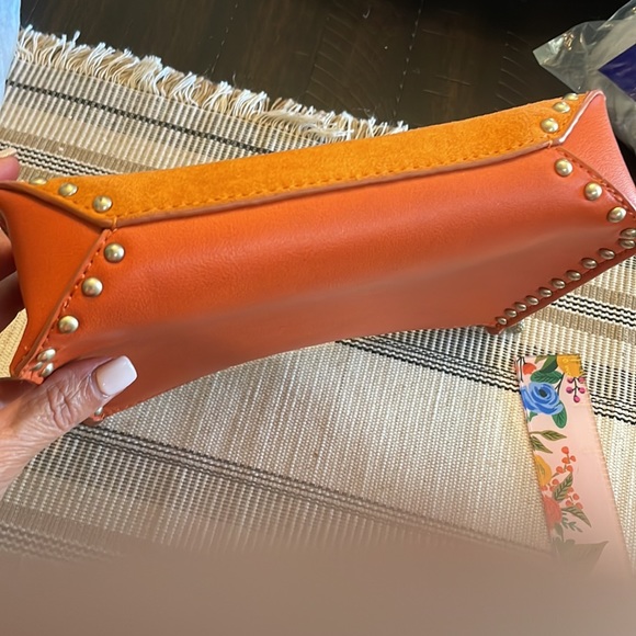 ZARA orange suede chain strap bag. - Picture 3 of 5